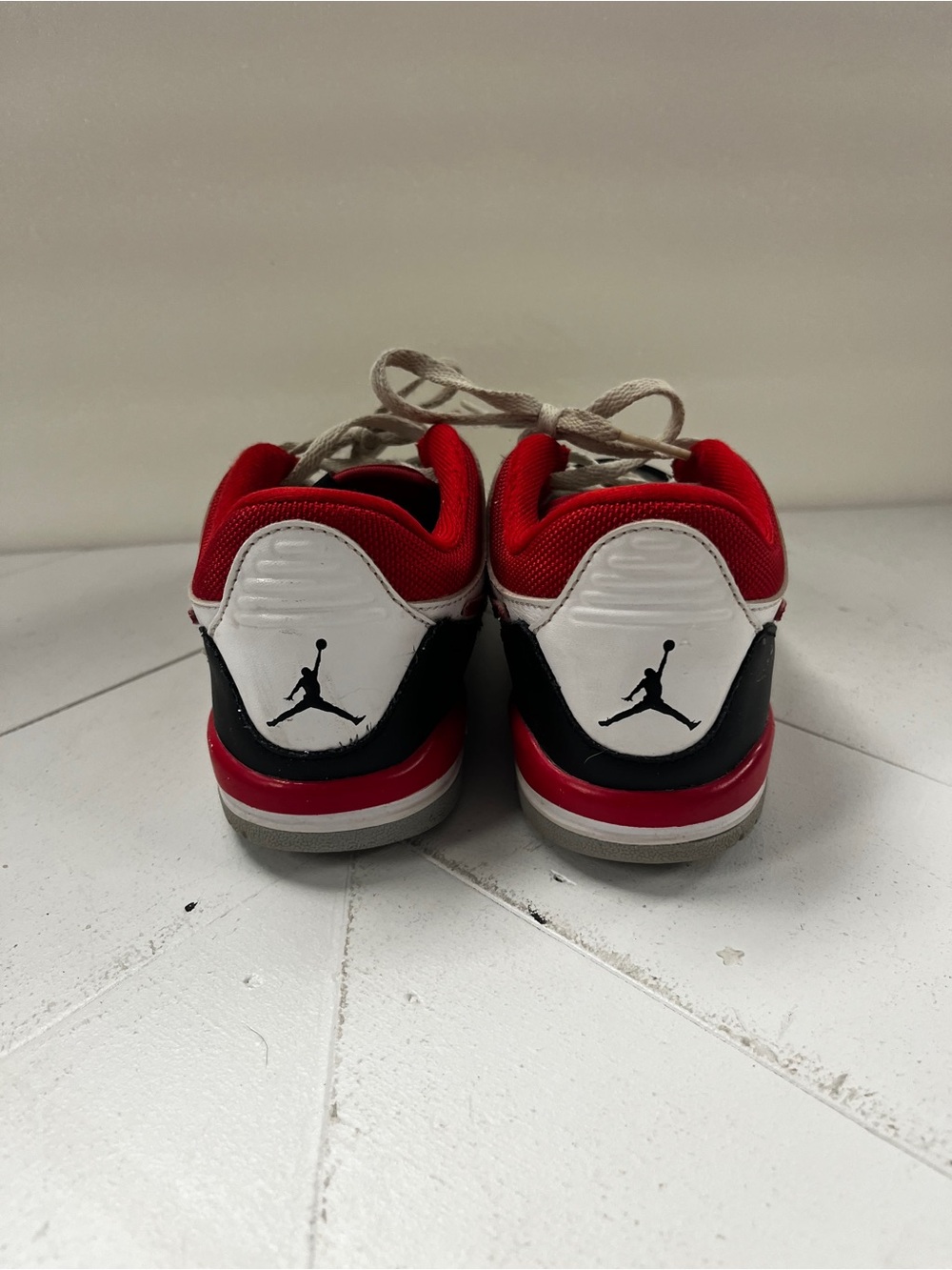 Jordan Legacy 312 Low GS/PS "Fire Red" Sneakers Size 13C - Picture 2 of 5